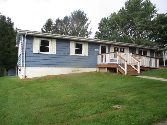 259 Rustic Hill Dr