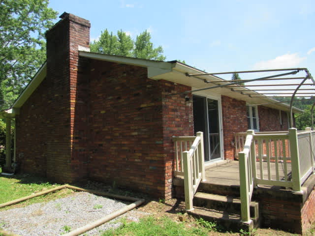 410 Crestridge Dr photo