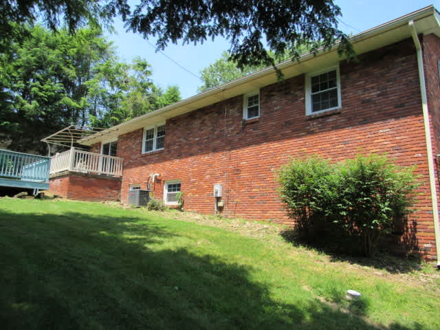 410 Crestridge Dr photo