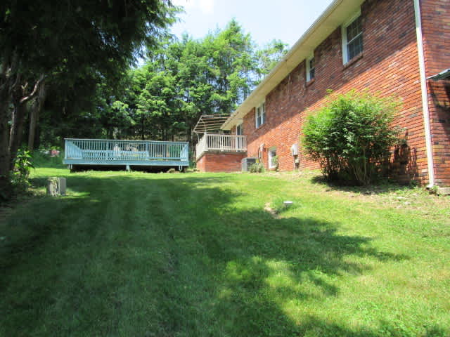 410 Crestridge Dr photo