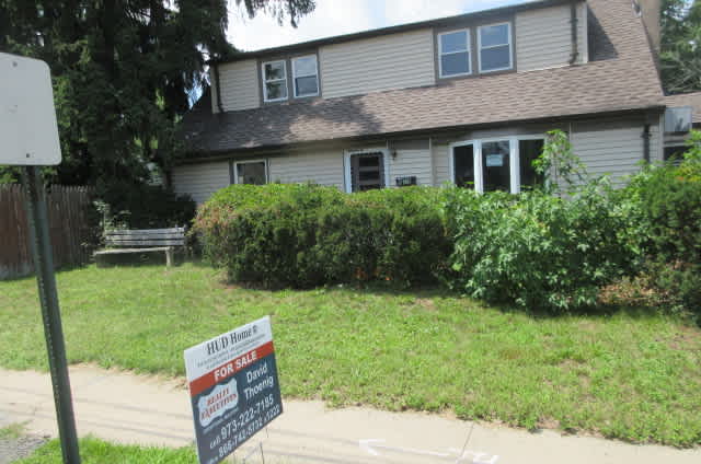 913 Briar Cliff Ave photo