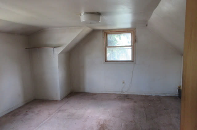 913 Briar Cliff Ave photo