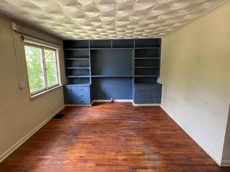 8954 Grand Avenue photo