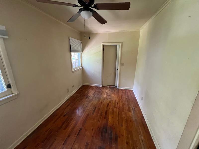 8954 Grand Avenue photo