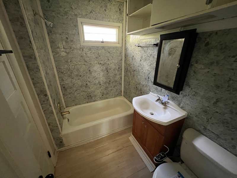 8954 Grand Avenue photo