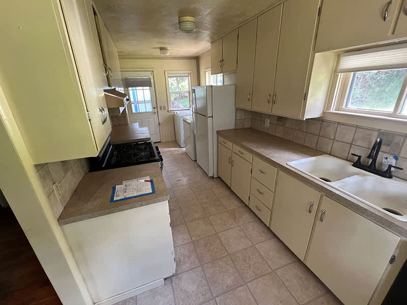 8954 Grand Avenue photo