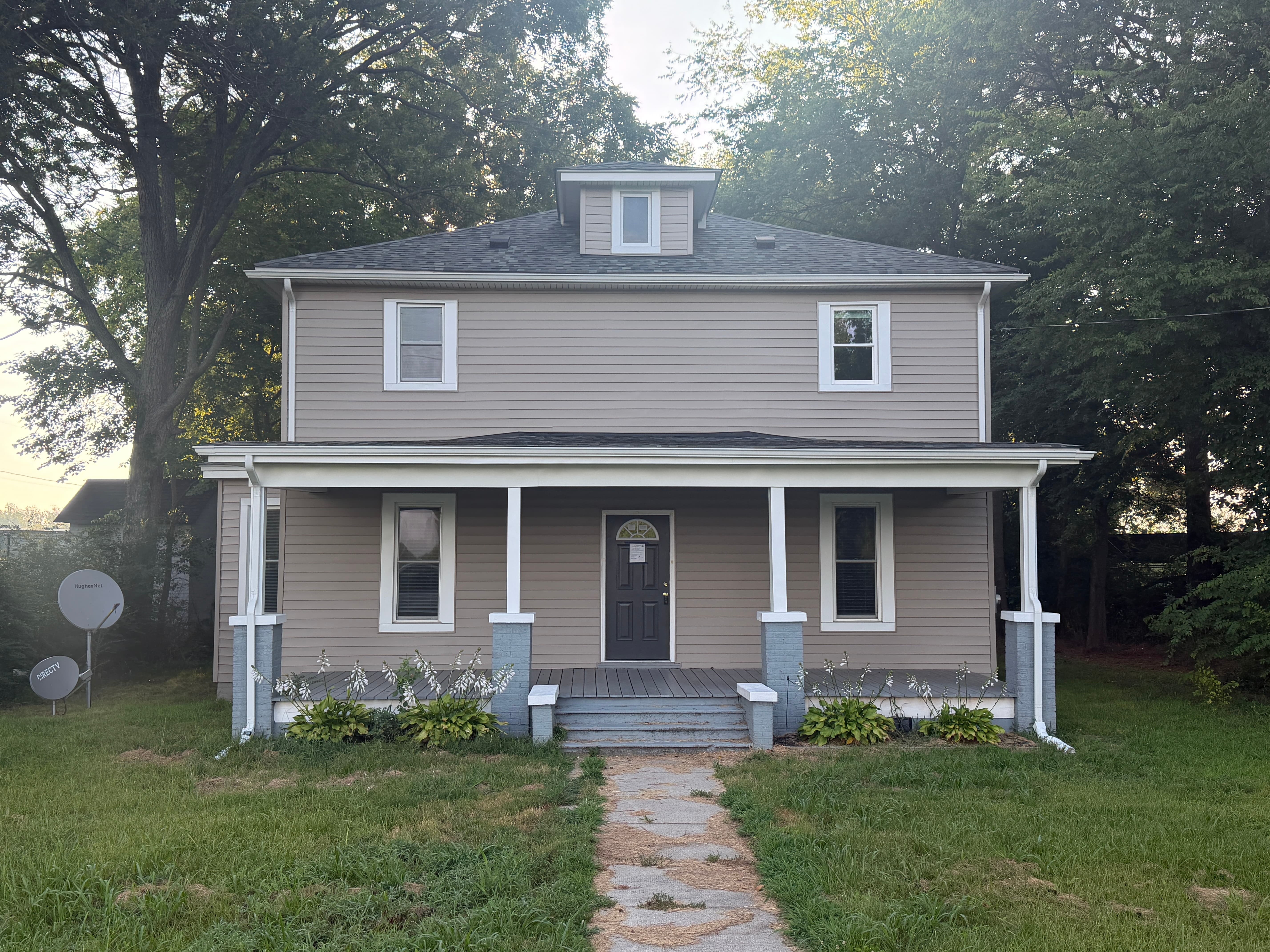 Single Family Home 5BR 3BA - 12249 Main St, Stony Creek, VA