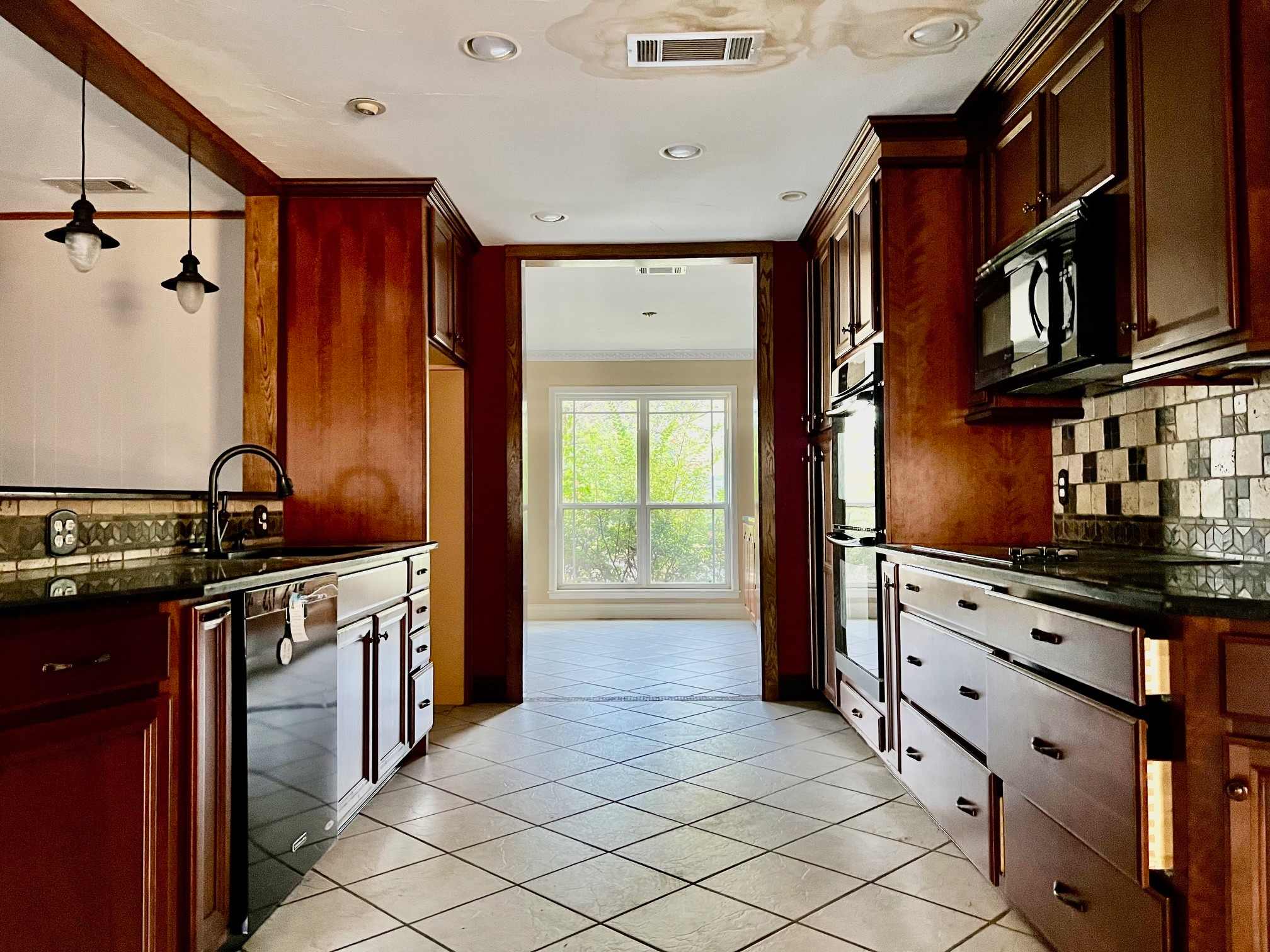 1501 Springdale St photo