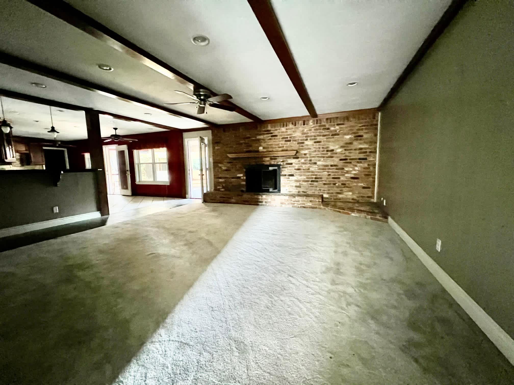 1501 Springdale St photo