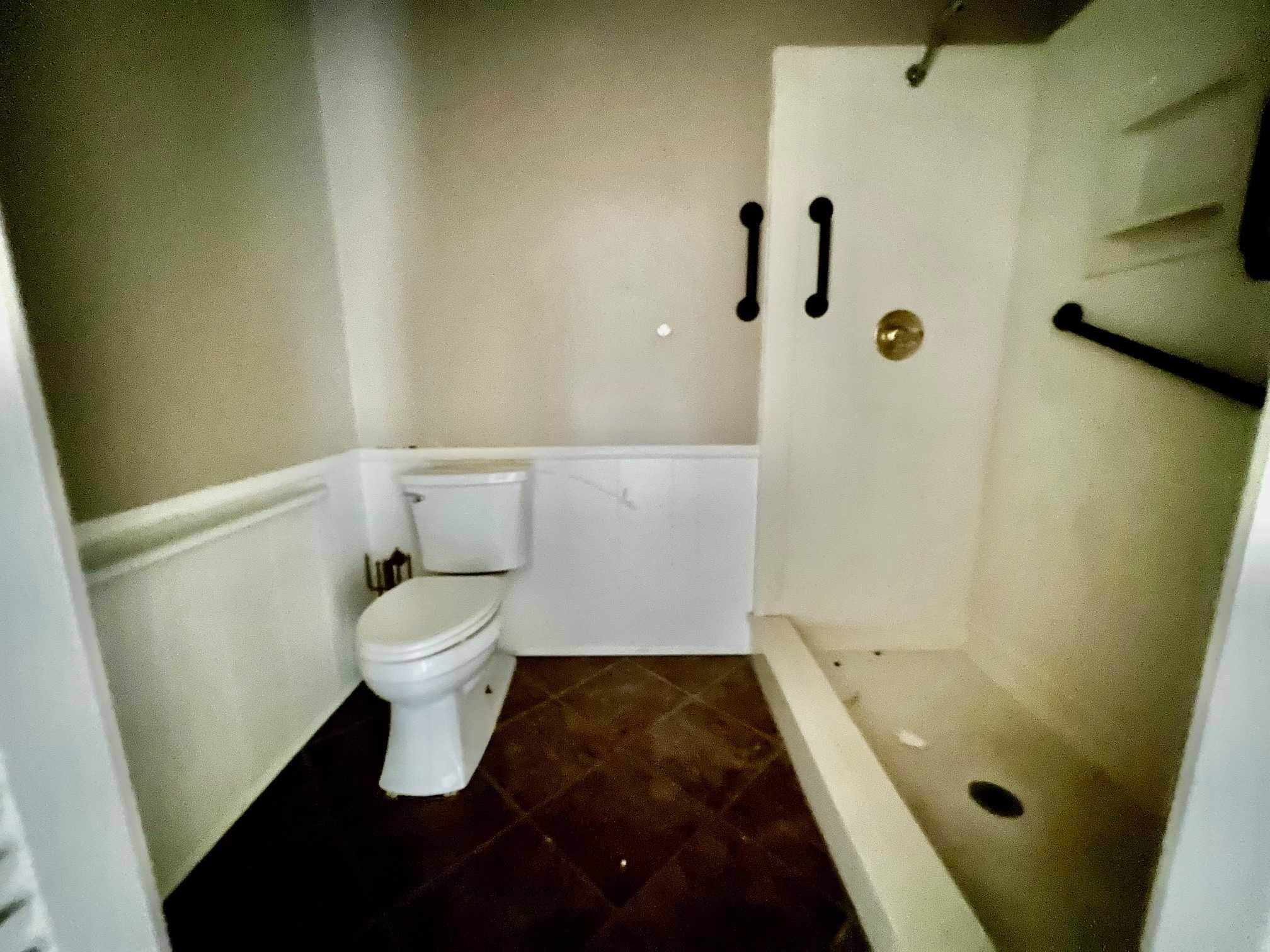 1501 Springdale St photo