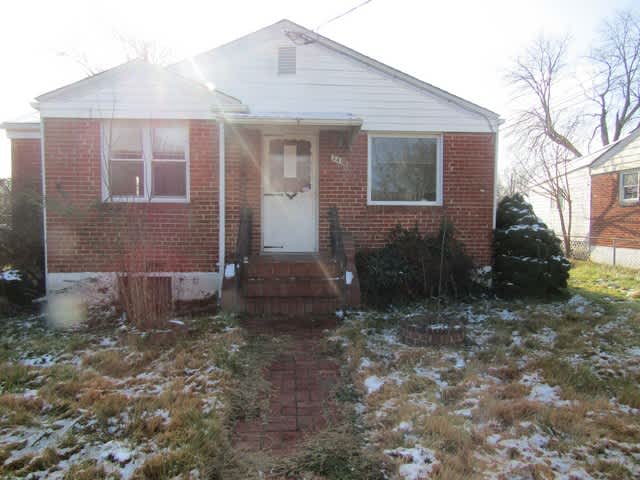 Photograph of 2415 Fordham Pl, Hyattsville, MD 20783