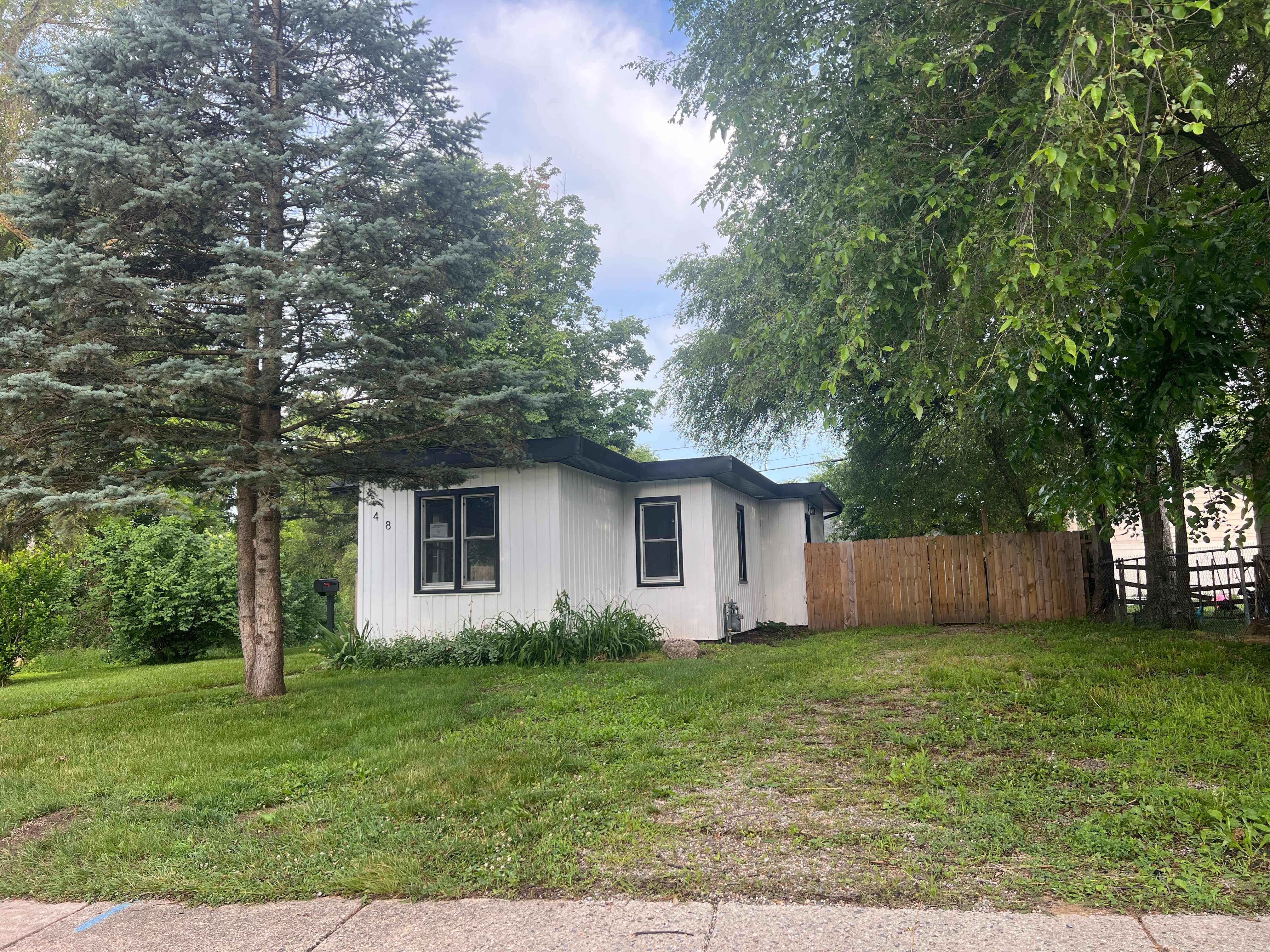 48 Ferndale Ct photo