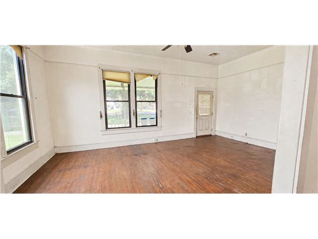 1801 Main St photo