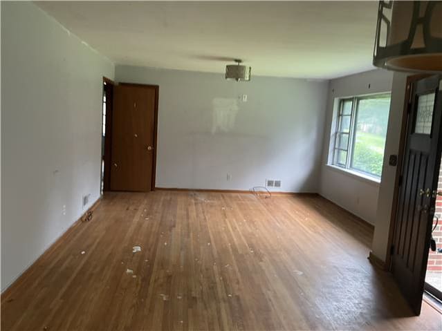 321 18th Ct NW photo