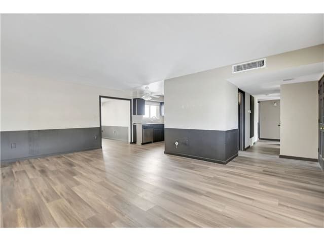 27086 Wentworth Dr photo
