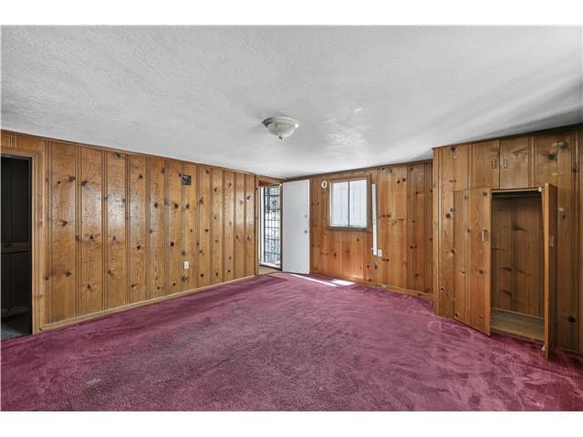 7015 Holly St photo