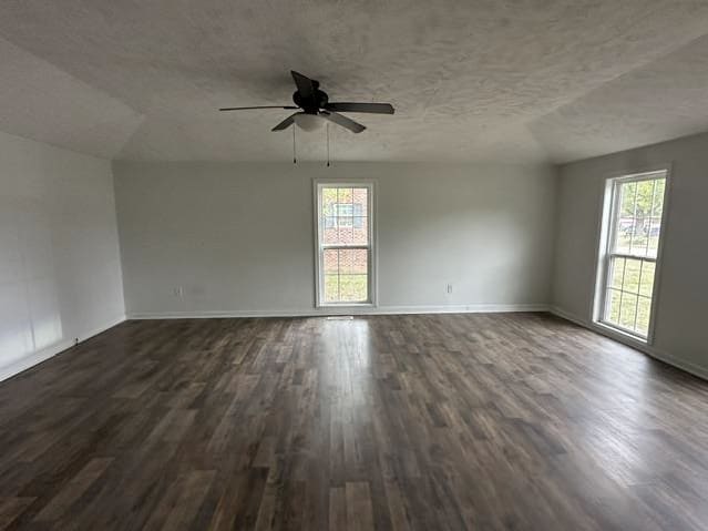 445 Walnut St photo