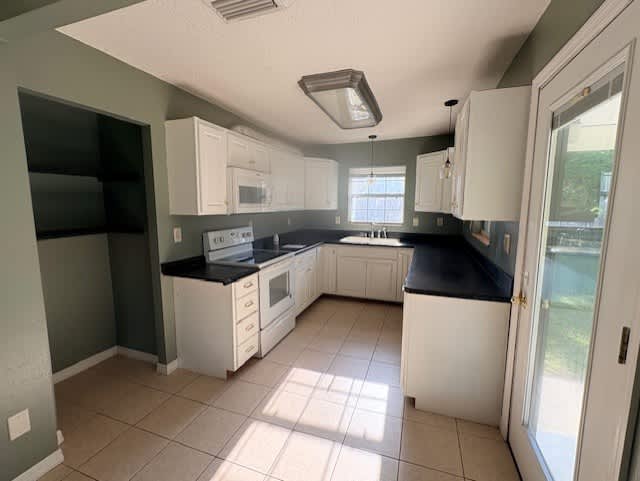 130 Price St photo