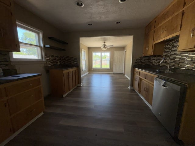 513 W Inwood Dr photo