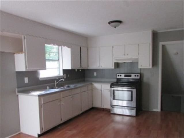 8 Taylor St photo