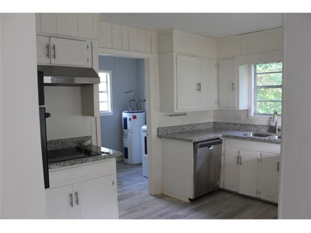 875 Woodrow St photo