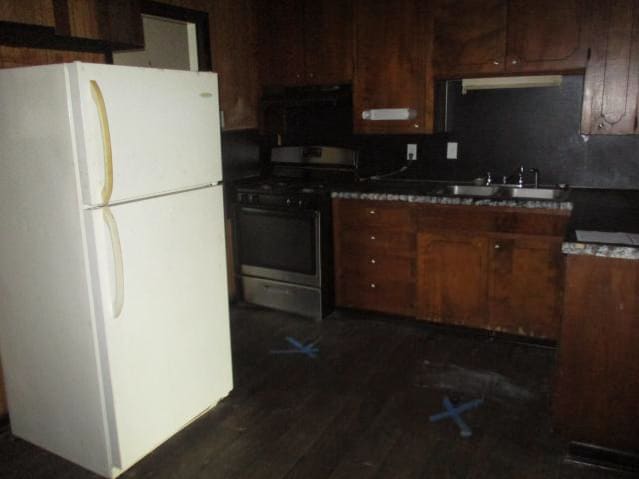 2111 Whyte Dr photo