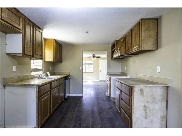 548 West Dewey Ave photo