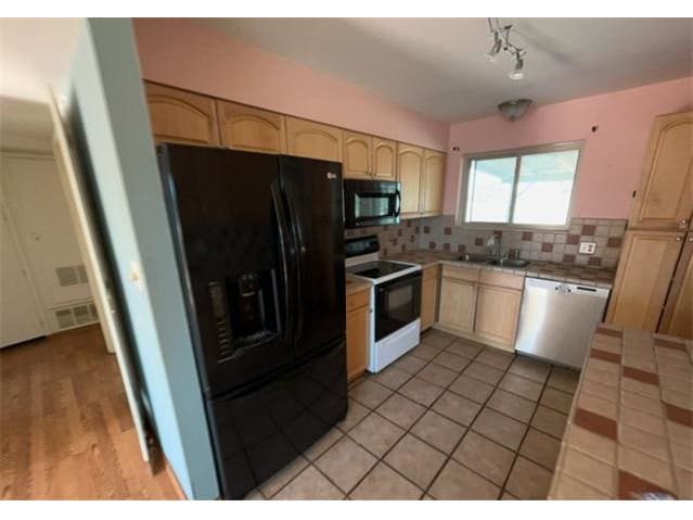 11829 N Cherry Hills Dr E photo