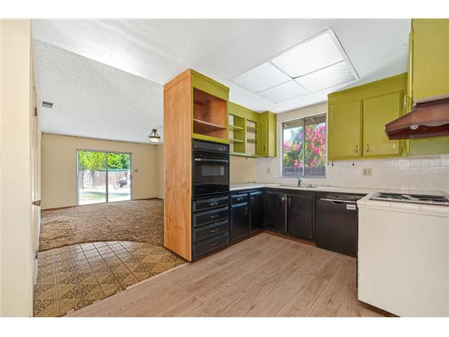 2252 Zinfandel Dr photo