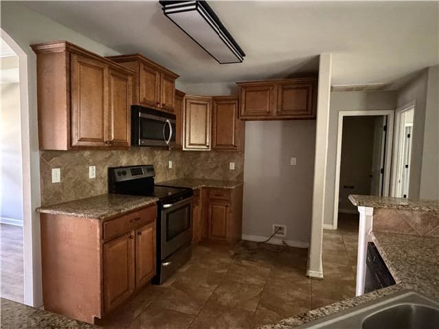 1065 Skyline Dr photo