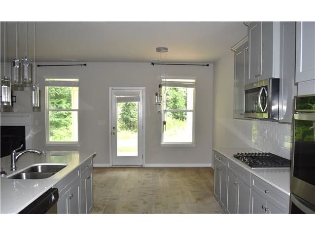 1049 Homer Ln photo