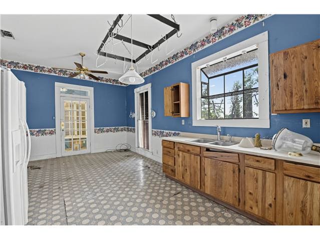 342 W Gramercy Pl photo