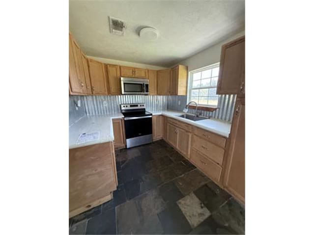 2830 Bob Mathews St photo