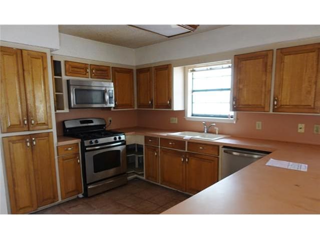 202 Buddy St photo