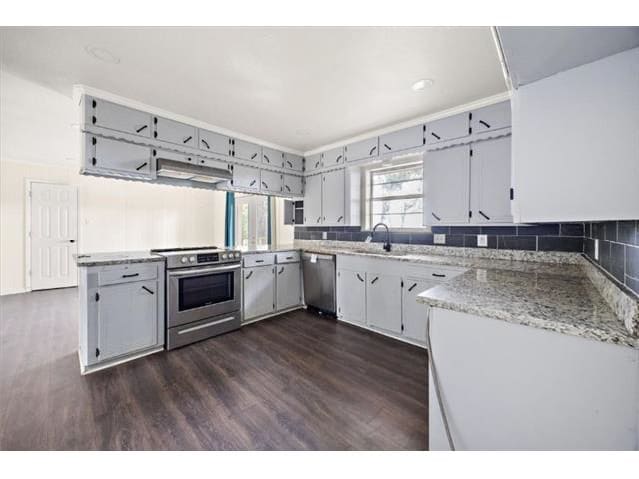 122 Charles St photo