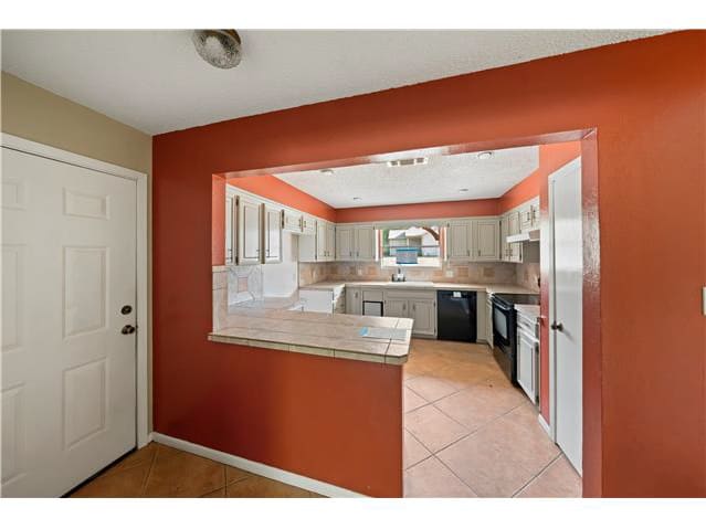 9069 Zapata Way photo