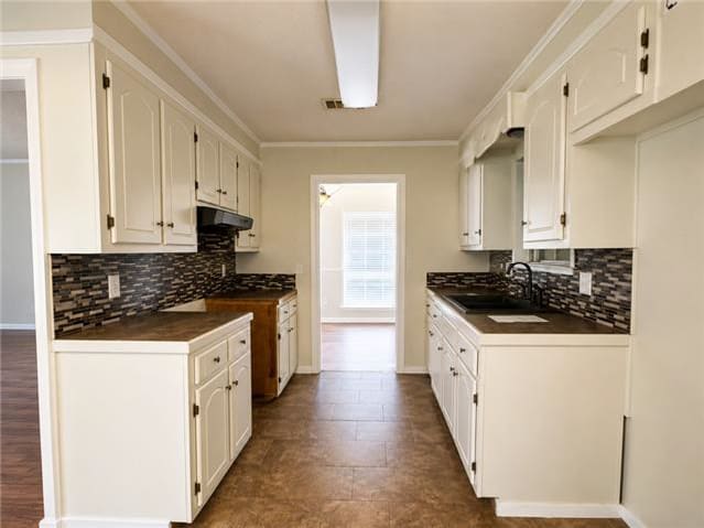 2056 Monaco St photo