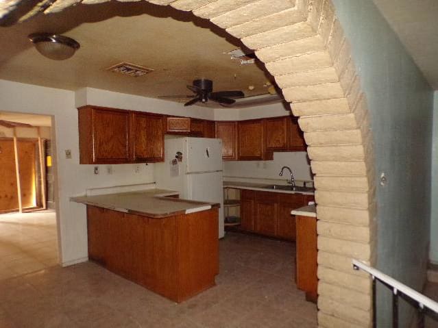 2117 E Howe Ave photo