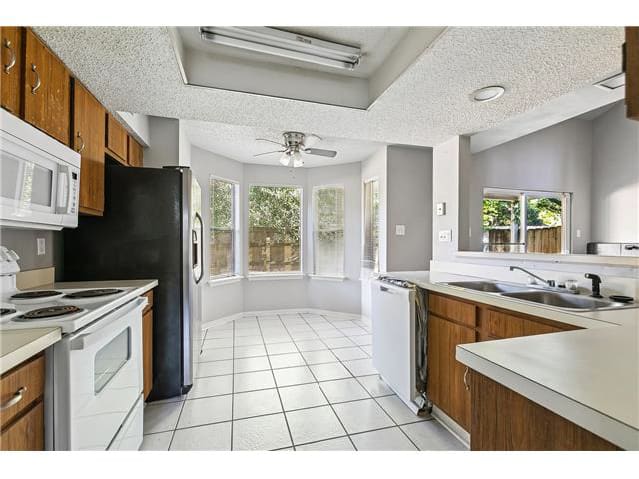 14215 Woodlands Dr Unit 42 photo