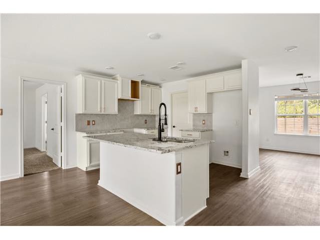 714 Little Doe Dr photo