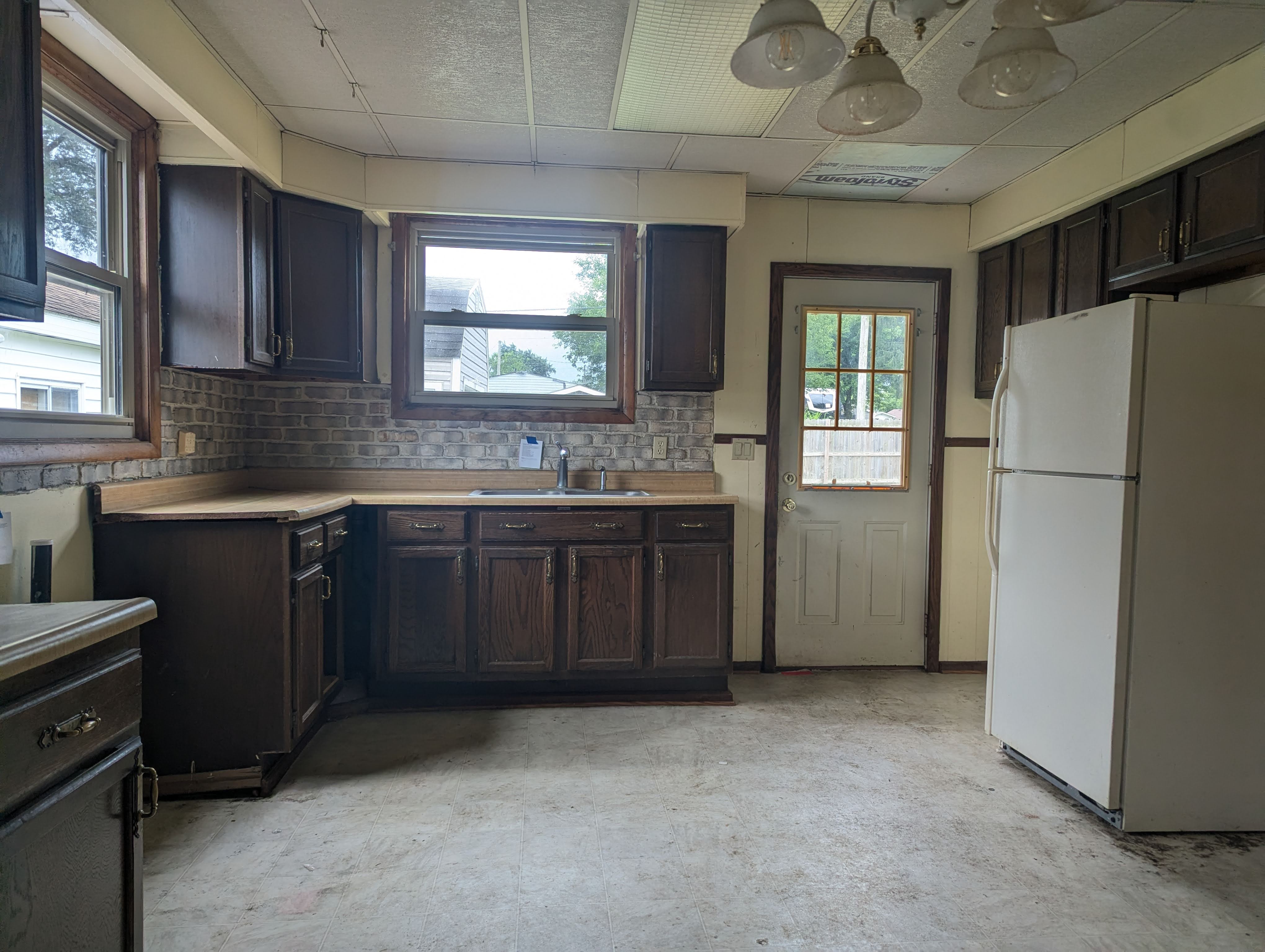 711 Kinnane Ave photo