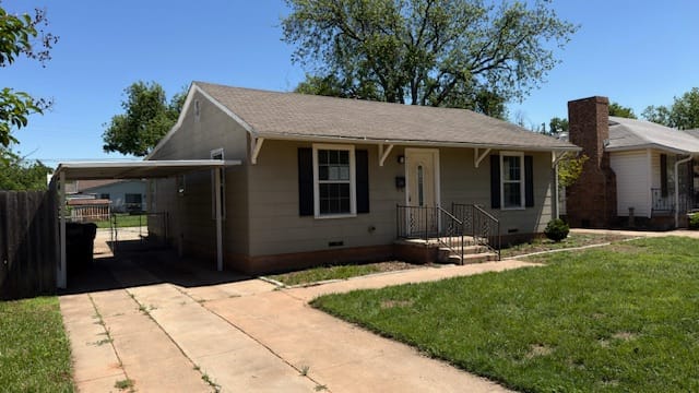 513 W Inwood Dr photo
