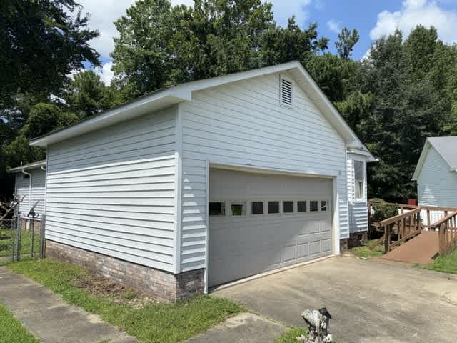 110 Stillwater Ct photo