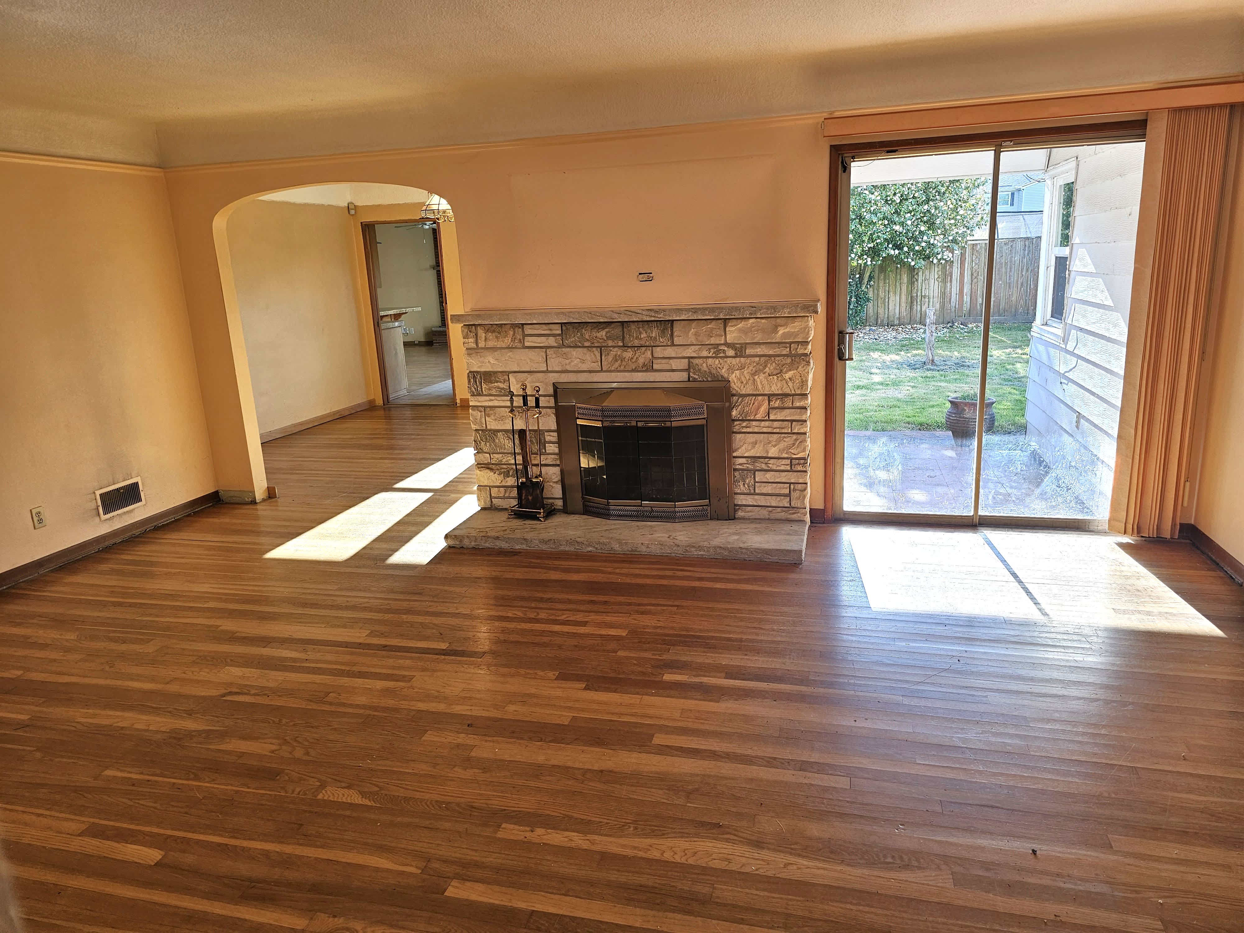 7425 N Chase Ave photo