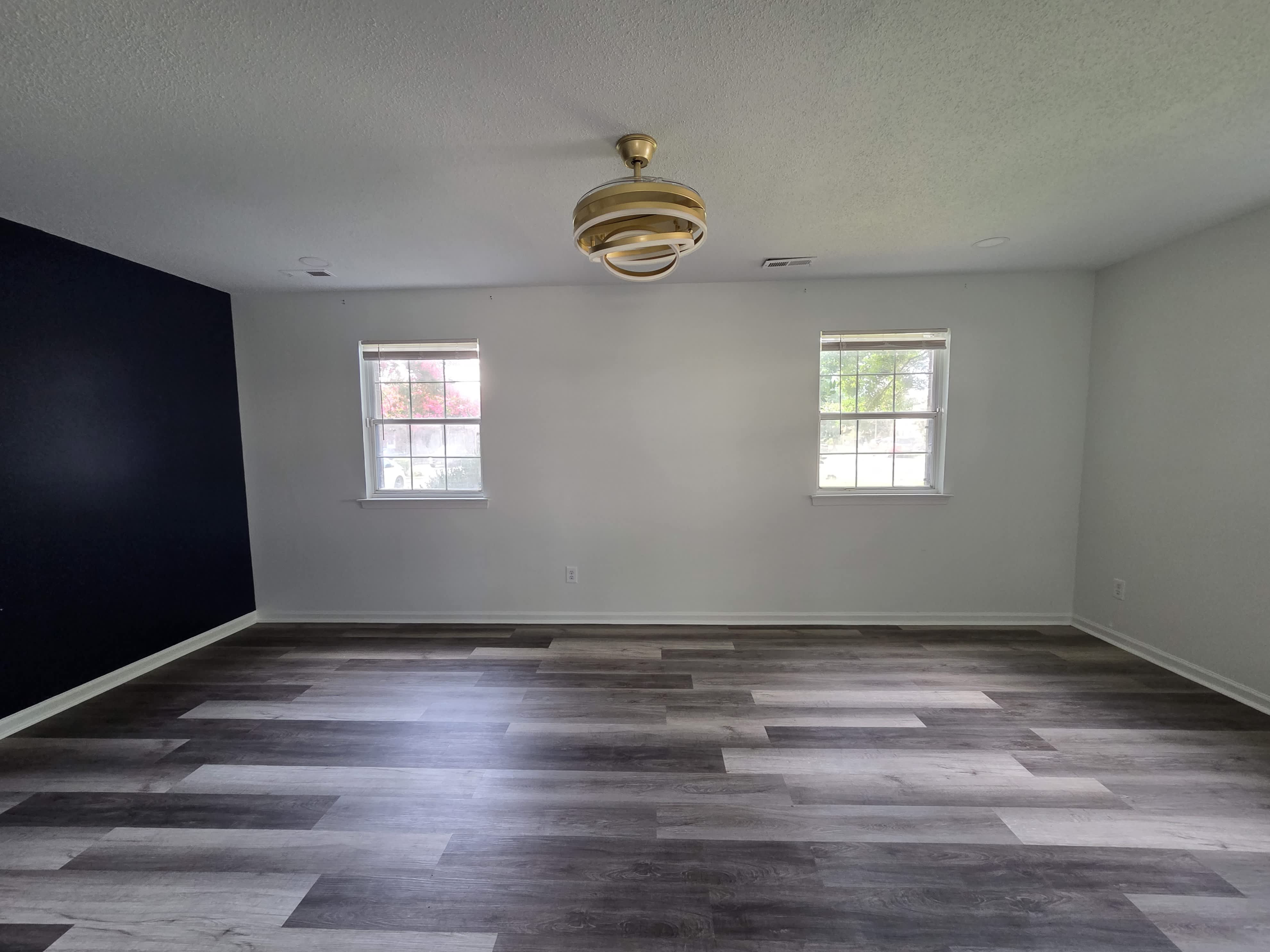 101 Hampstead Ct photo