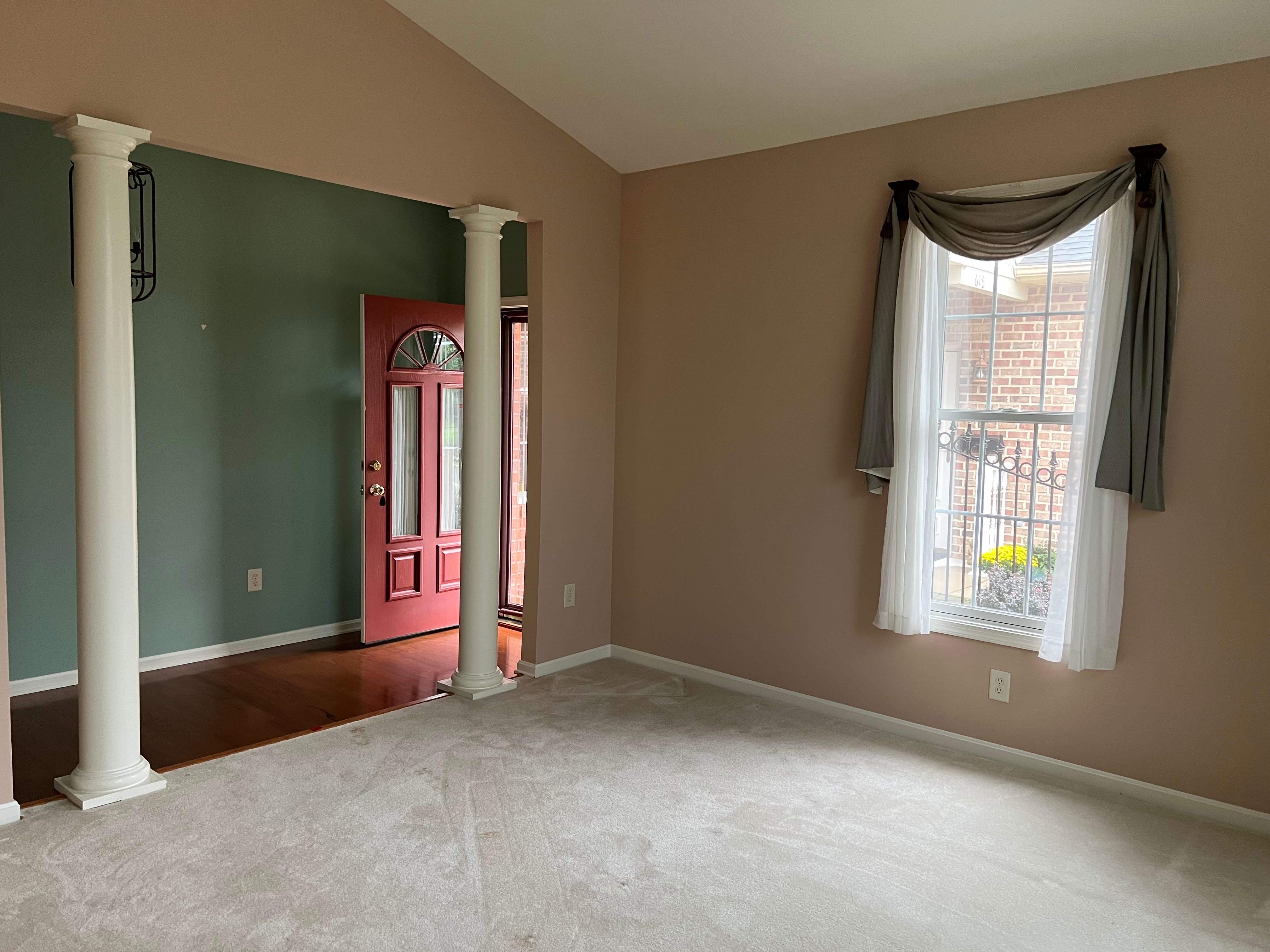 618 Observatory Dr photo