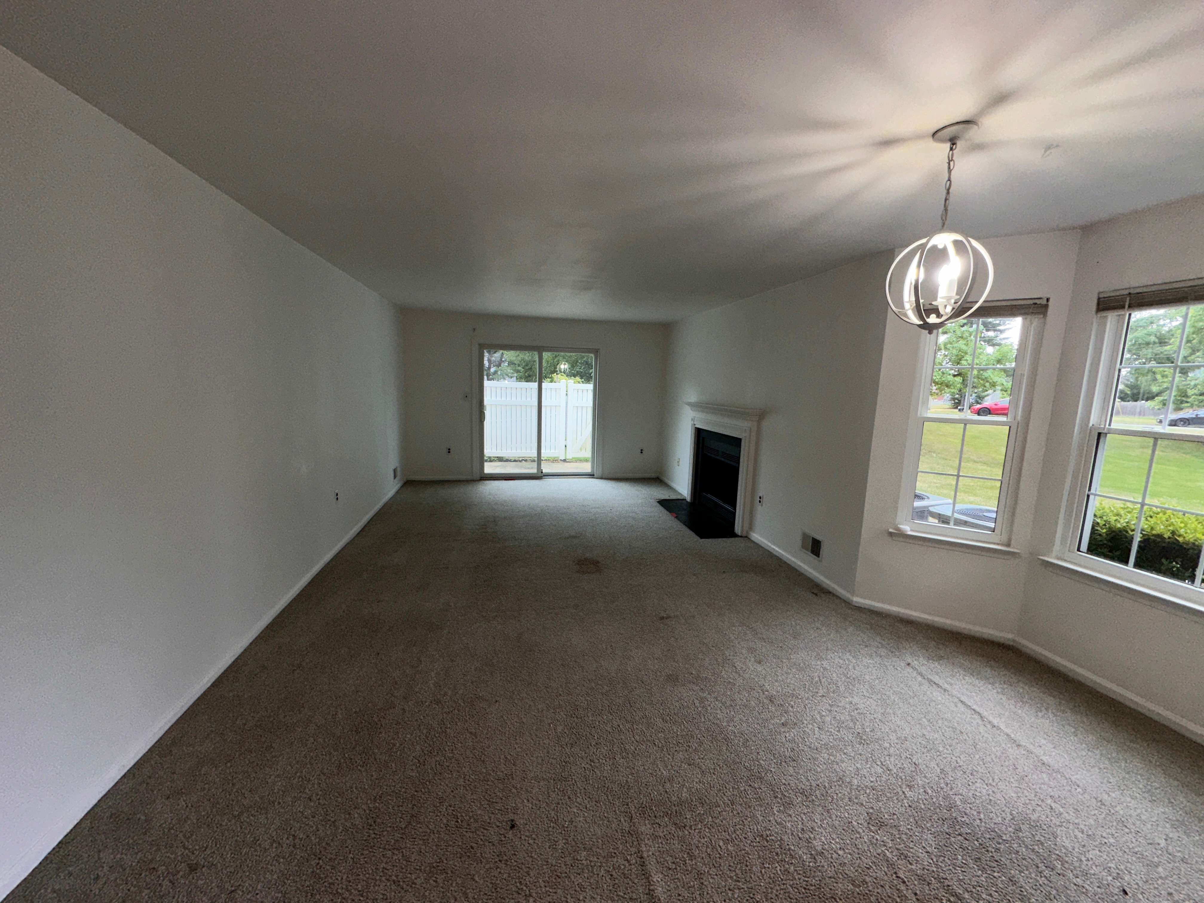 16 Fryer Ct photo