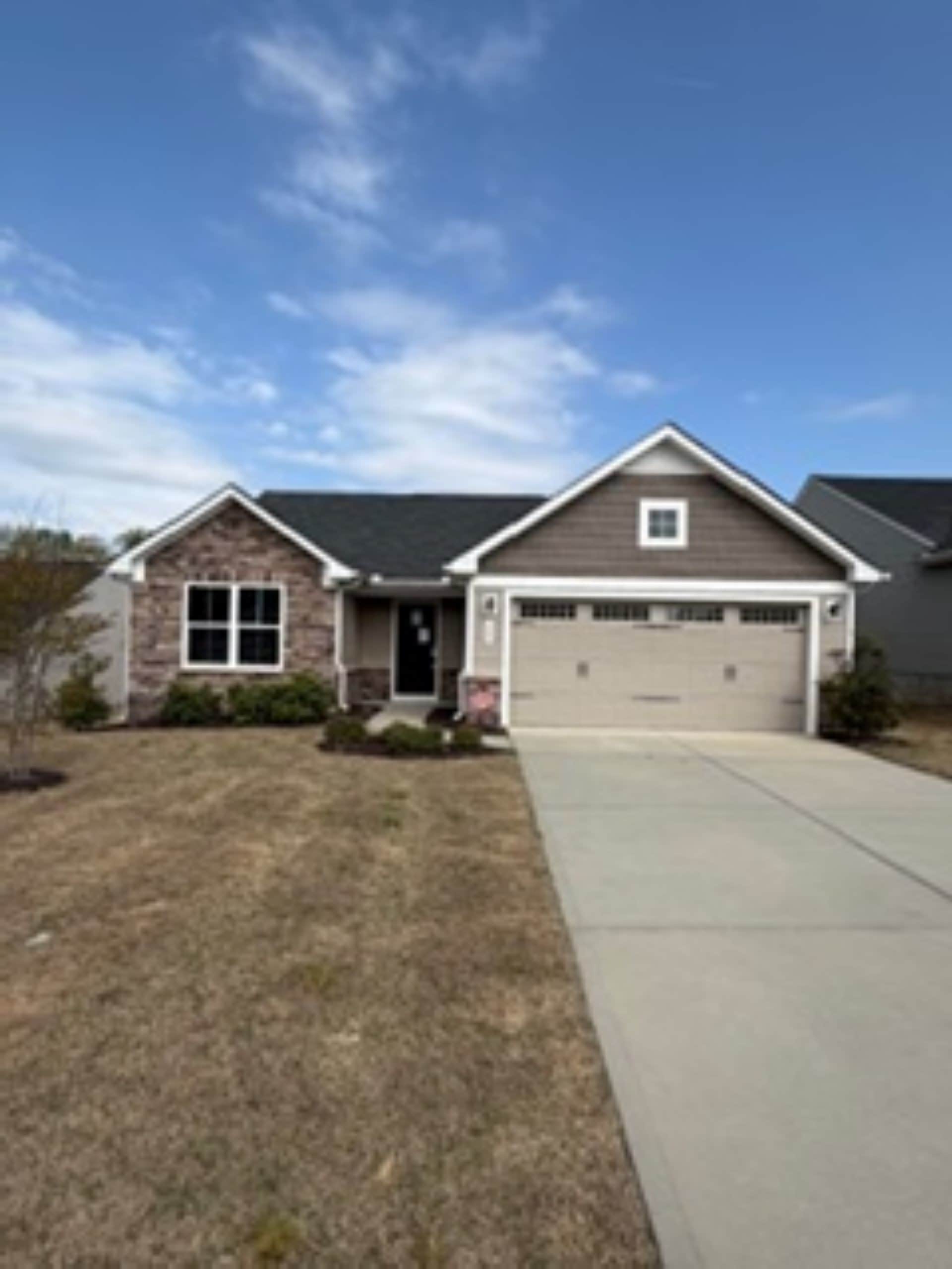 Photograph of 640 Olivia Springs Dr, Spartanburg, SC 29302