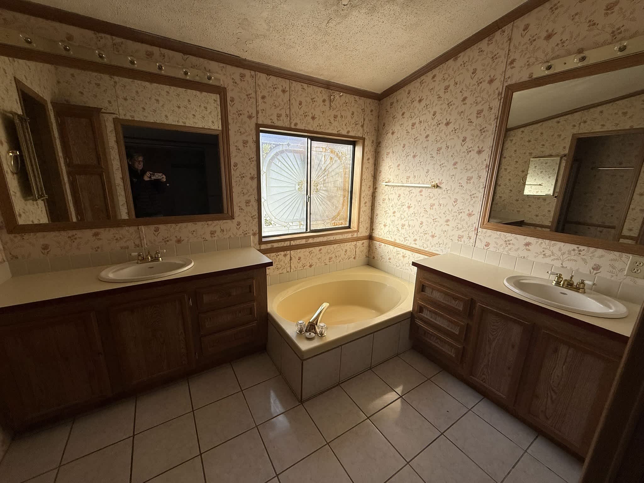 103 Howe St photo