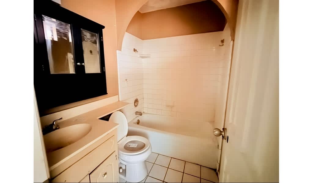5012 Locust Ave photo